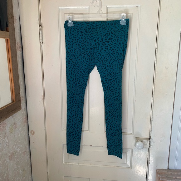 Divided teal leopard print leggings - Picture 1 of 3